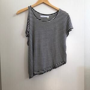 291 from Venice asymmetrical too.  Size 1/small